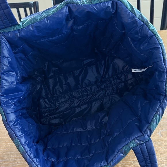 Vineyard Vines Quilted Navy and Green Tote - Picture 3 of 5